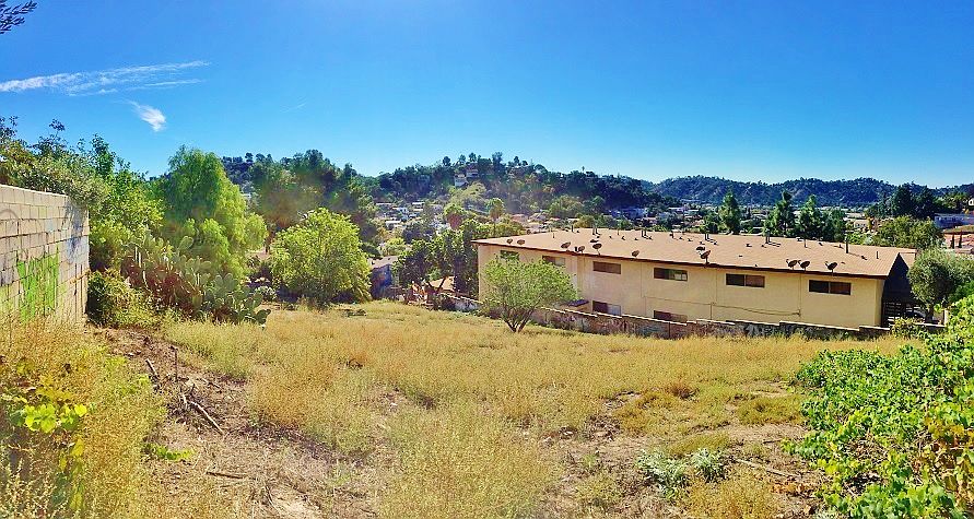 1st image of 3363 Cazador St