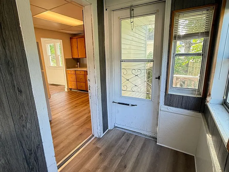 2311 W Main St — Photo 11