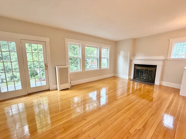 203 Maplewood St #2, Watertown, MA 02472