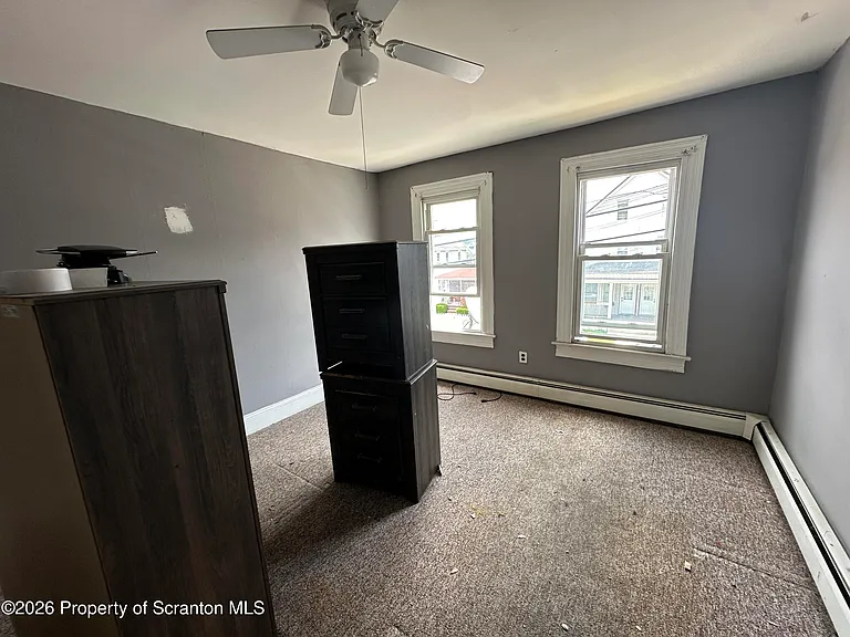 1029 Diamond Ave — Photo 7