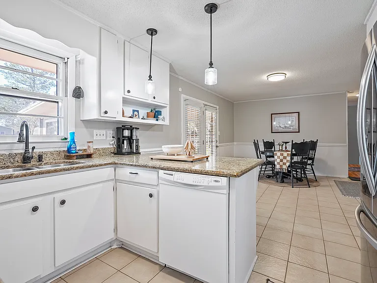 3310 Cornell Dr — Photo 12