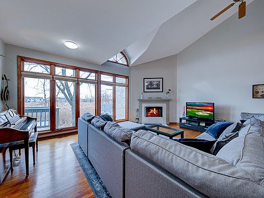 5th image of 6929 Lexington Ct