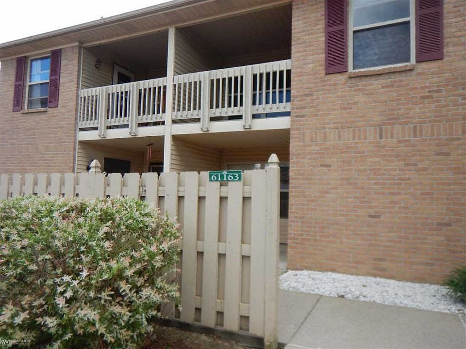 1st image of 61163 Greenwood Dr #1