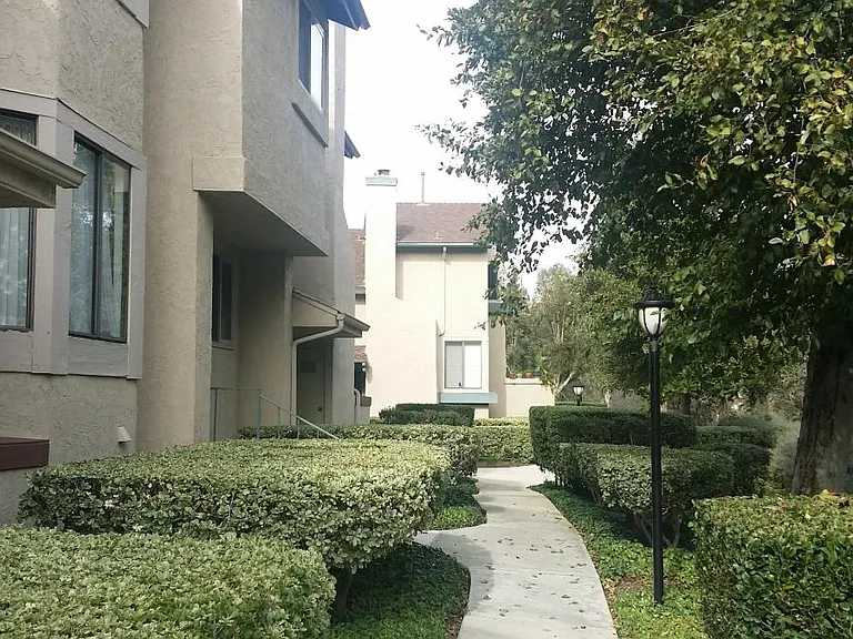 9925 Paseo Montril — Photo 3