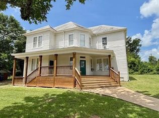 1403 14th St APT 1, Huntsville, TX 77340