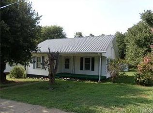 160 Maple St, Roxboro, NC 27573