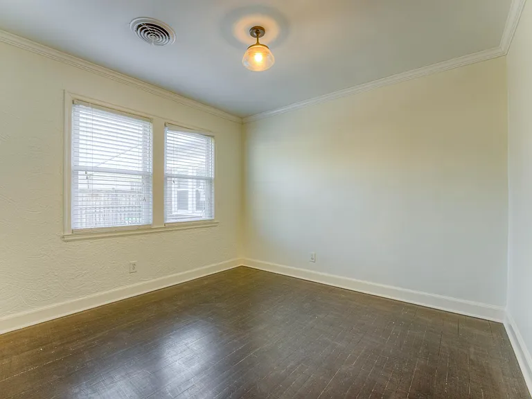 272 Aurora Cir — Photo 6