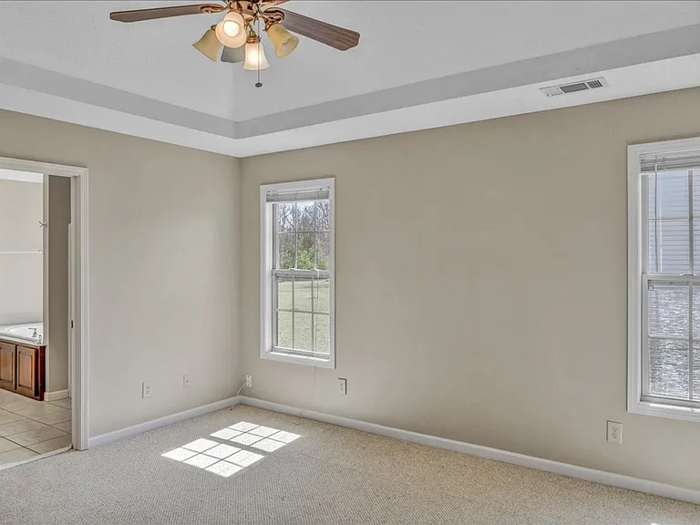 331 Amanda Dr — Photo 18