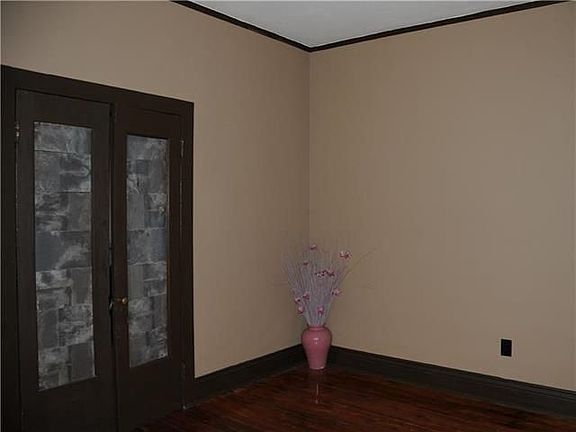 3rd image of 3714 Trafalgar St