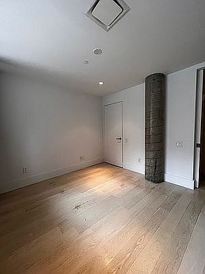 5th image of 115 Norfolk St APT 103