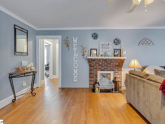 5th image of 524 Fleming St