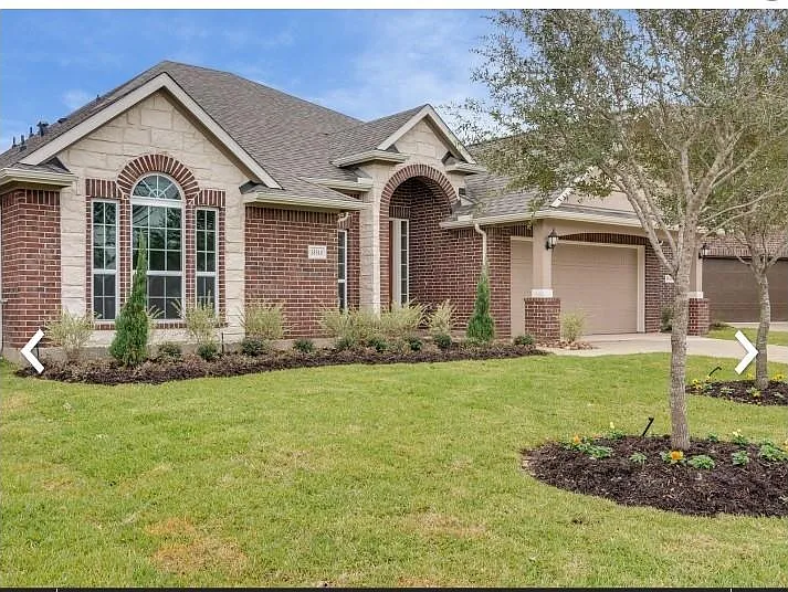 4 bed, 3.0 bath, 2520 sqft, $2,650 — Photo 2