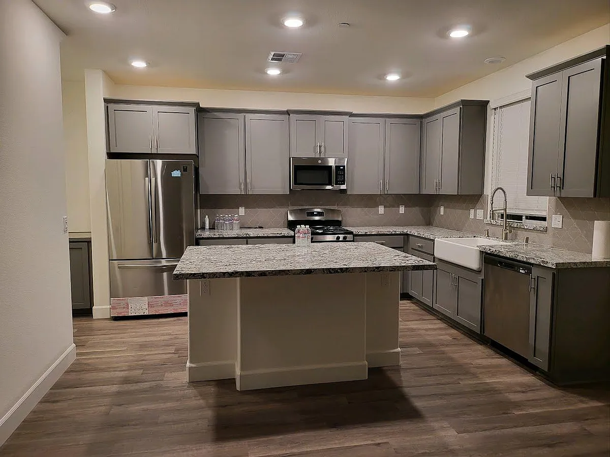 Building Photo - 5041 Cloudcrest Pl