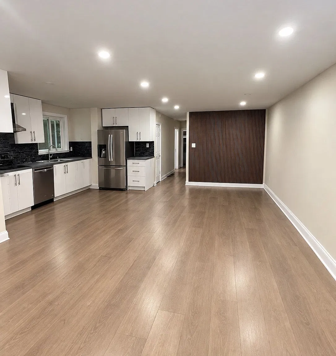 3 bed, $2,450 — Photo 1
