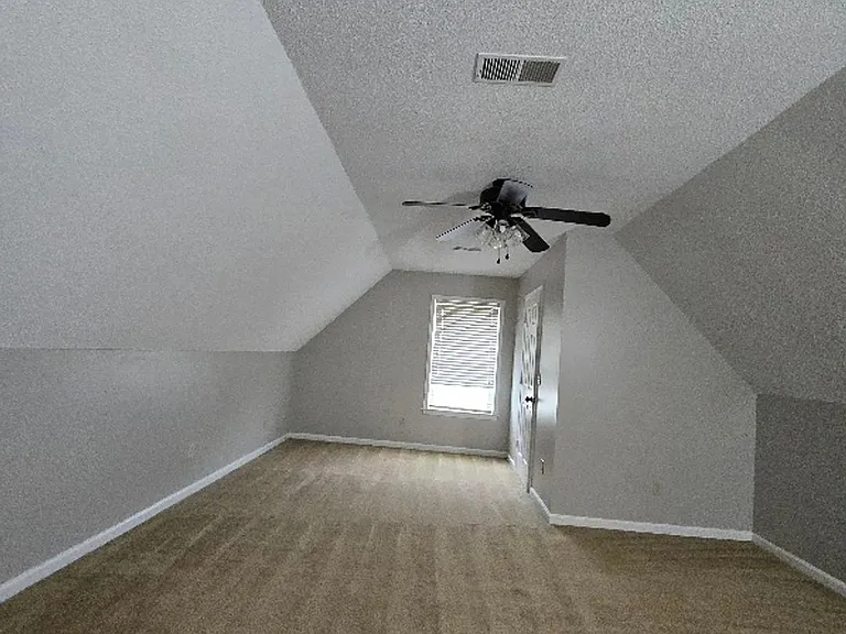 3015 Milkyway Dr — Photo 8