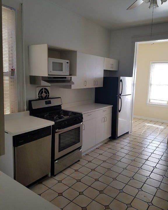 1st image of 1741 W School St #1