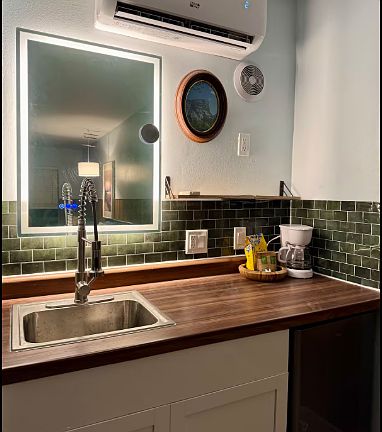 4th image of 1007 S Division Ave #11