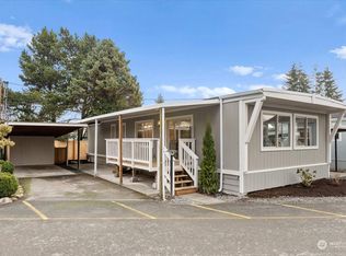 14322 Admiralty Way UNIT 75, Lynnwood, WA