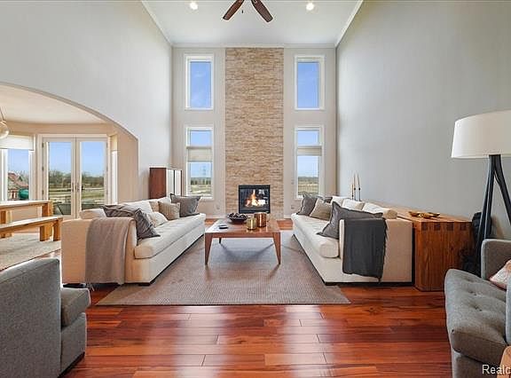 5th image of 1080 Sheffield Park Ln