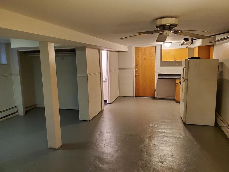 1317 W Roscoe St #G — Photo 5