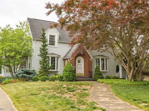 134 34th St NW, Canton, OH 44709