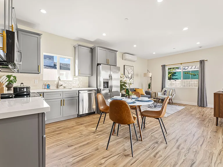 10840 Memory Park Ave — Photo 12