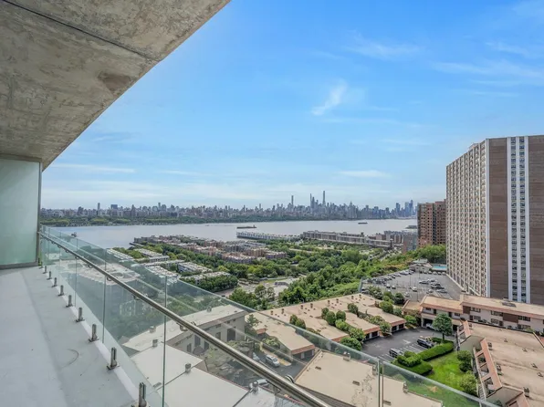 320 Adolphus Avenue image 3 of 43