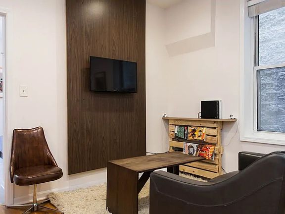 2nd image of 1369 W Crystal St APT 1