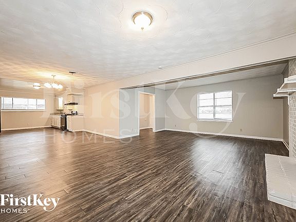5th image of 3825 Tolbert St
