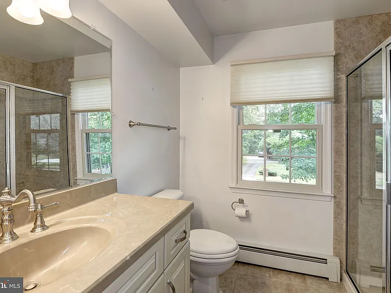929 Woburn Ct — Photo 21