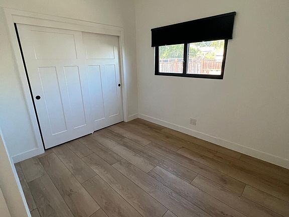 5th image of 438 Sonora Dr