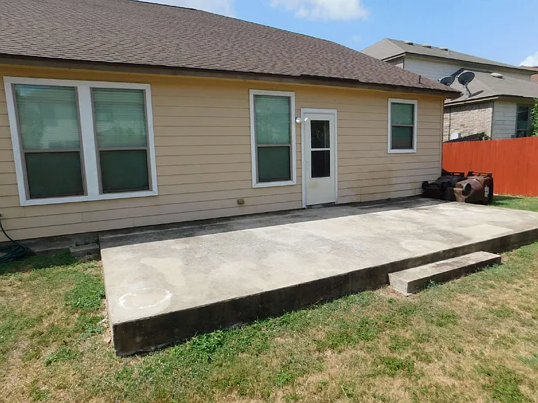 20719 Cape Coral — Photo 44