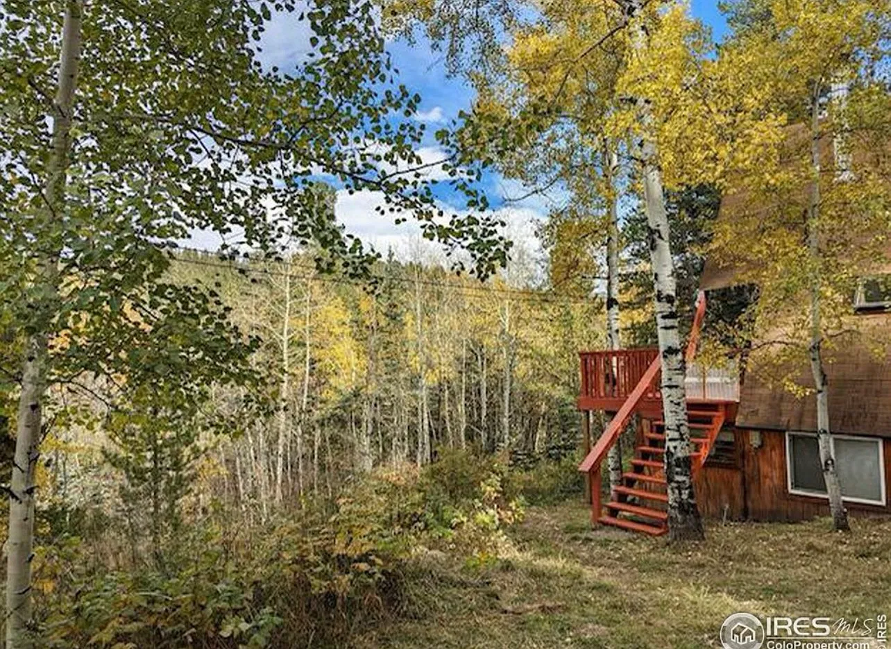 4 bed, 1625 sqft, $2,990 — Photo 2