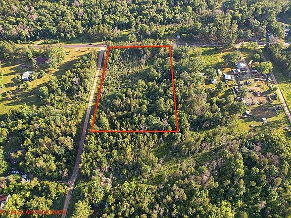 3rd image of 1369 County Road C