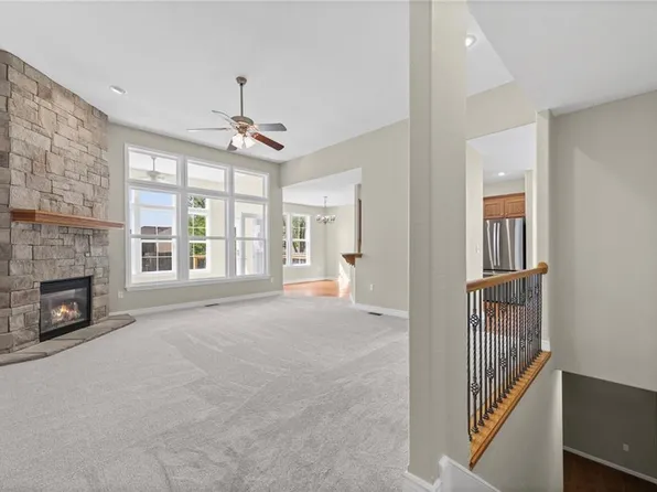 5213 Carson Dr, Lawrence, KS 66049