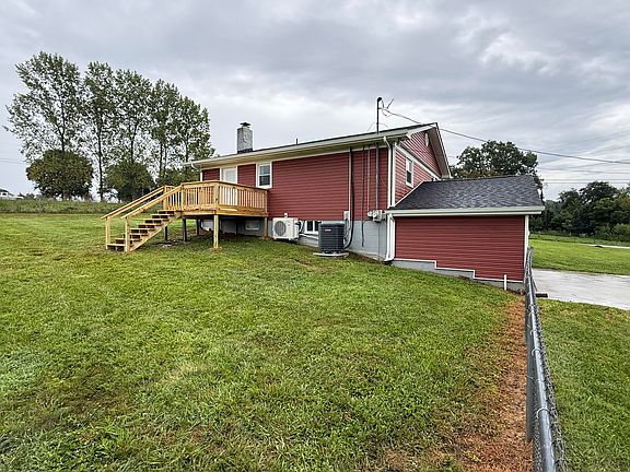 4th image of 190 Alexander Rd