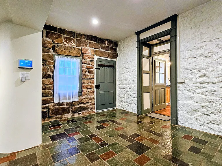 105 S Windy Mansion Rd — Photo 9