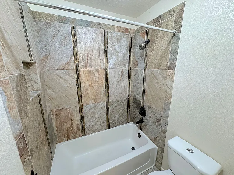 2068 Robert Minnie Pl — Photo 36