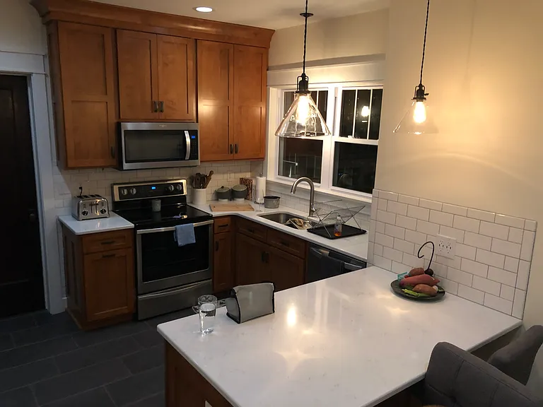 417 S Henderson St — Photo 6