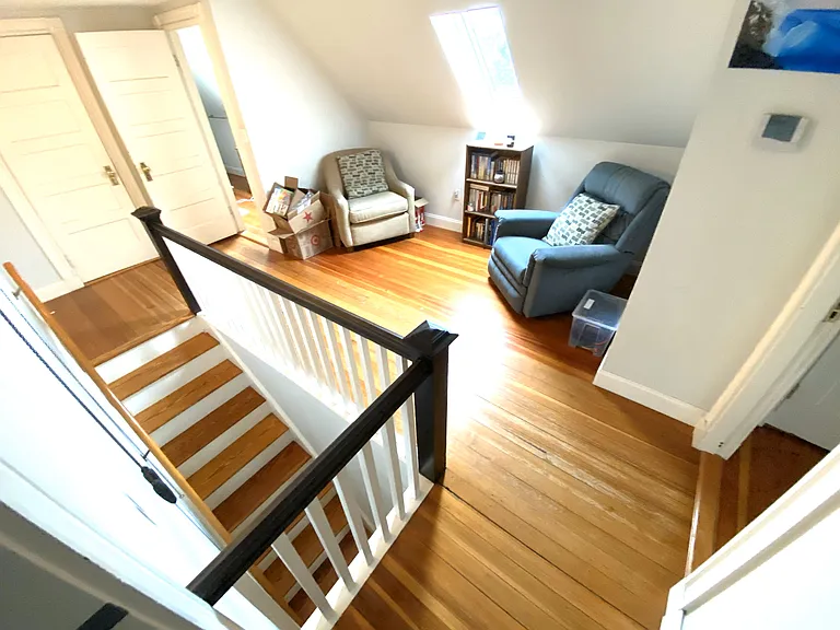 130 Capen St #130 — Photo 8