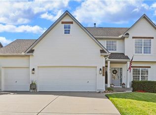 2517 SW Cabin Camp Ln, Lees Summit, MO 64082