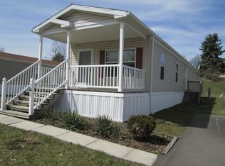 100 Treesdale Dr, Cranberry Township, PA