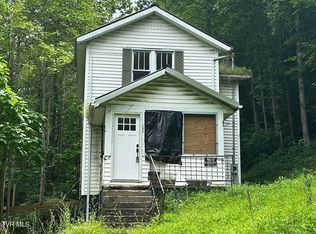 210 Callahan Ave, Appalachia, VA 24216