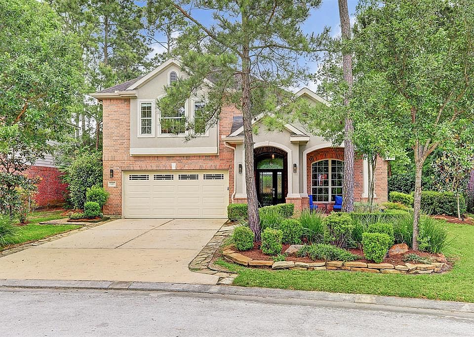 1st image of 146 Rocky Point Dr