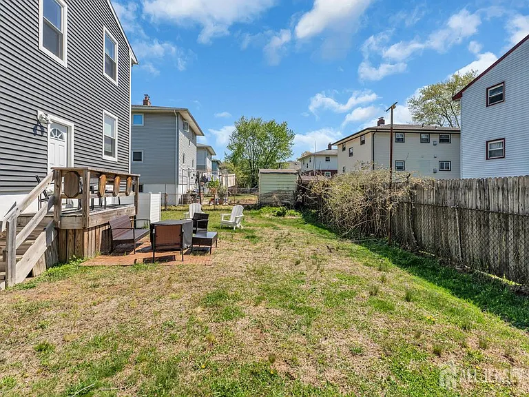 36 Van Buren Ave — Photo 25