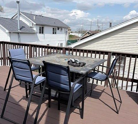 3rd image of 10207 Davenport Court