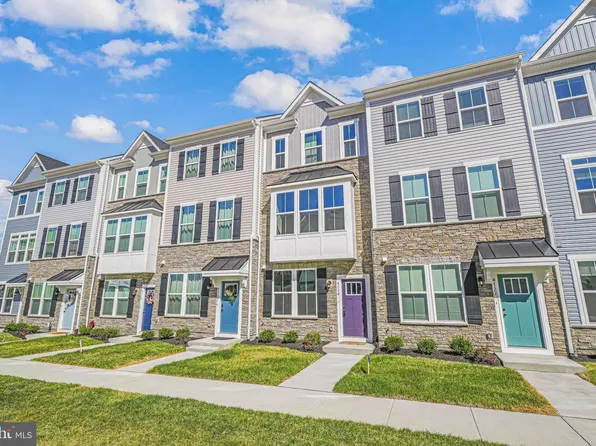 4724 Torrey Ln, Fredericksburg, VA 22408