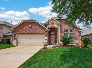 106 Bogey Cir, La Porte, TX 77571