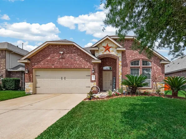 106 Bogey Cir, La Porte, TX 77571