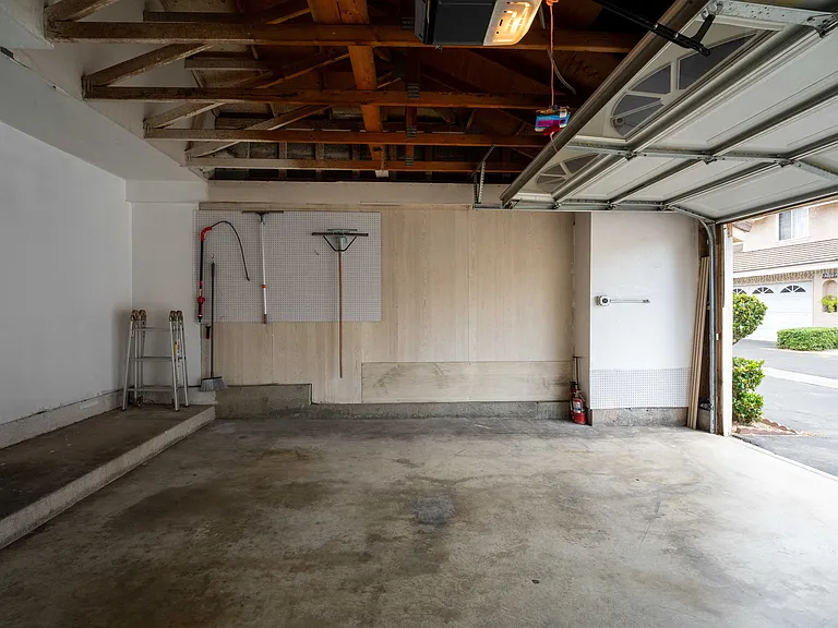 3625 Meadowlark St — Photo 40